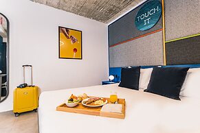 IKYK Hotel - IK Collection