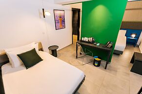 IKYK Hotel - IK Collection