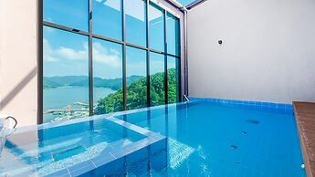 Tongyeong Saryangdo Elphis36 Poolvilla