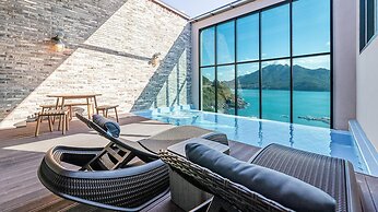 Tongyeong Saryangdo Elphis36 Poolvilla