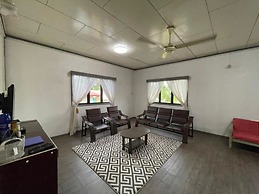 OYO Home 90349 Anique Hoemstay