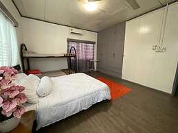 OYO Home 90349 Anique Hoemstay