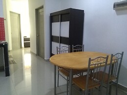 OYO Home 90350 Kl Homestay Express 2