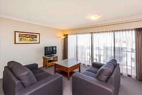 Conveniently Located 2 Bedroom Apartment In The CBD