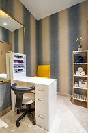 Maani Muscat Hotel & Suites