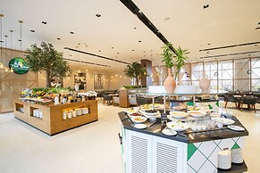 Maani Muscat Hotel & Suites