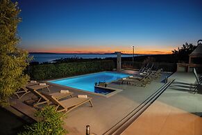 Luxury Villa Royal I with Private Pool