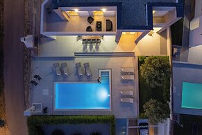 Luxury Villa Royal I with Private Pool