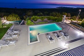 Luxury Villa Royal I with Private Pool