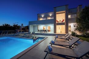 Luxury Villa Royal I with Private Pool