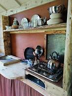 Stargazer Shepherds Hut. A Warm and Cosy Getaway