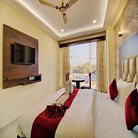 Hotel Samaira Residency