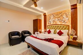 Hotel Samaira Residency