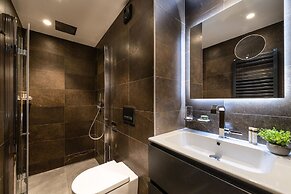 Alaska Lodge by Alpine resorts