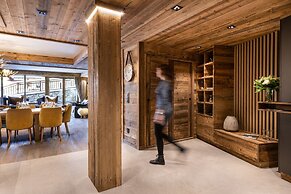 Alaska Lodge by Alpine resorts