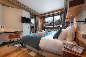 Alaska Lodge by Alpine resorts