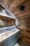 Vail Lodge by Alpine Resorts