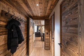 Vail Lodge by Alpine Resorts