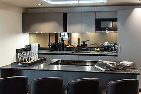 Vail Lodge by Alpine Resorts