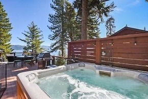 Luna Del Lago Luxury Home - Hot Tub, Lake View 3 Bedroom Home by Redaw