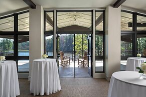 Kanuga Inn & Lodging