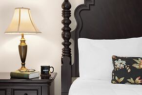 Kanuga Inn & Lodging