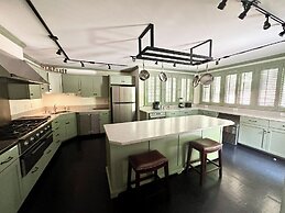 Kanuga Inn & Lodging