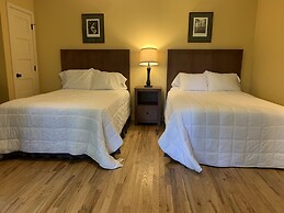 Kanuga Inn & Lodging