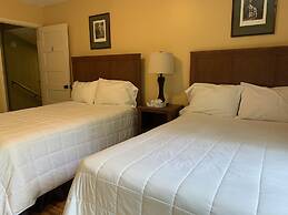 Kanuga Inn & Lodging