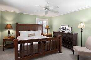 Kanuga Inn & Lodging