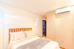 PF17 Casa  05 Suítes-Praia do Forte