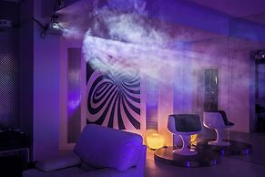 Villa BOND with Private Swimming Pool