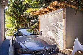 Villa BOND with Private Swimming Pool