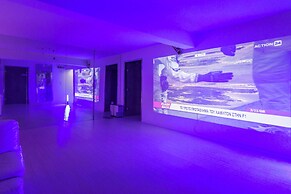 Villa BOND with Private Swimming Pool