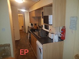 Lovely 3-bed Caravan in Towyn