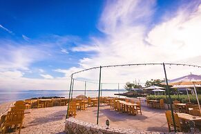 Ocean Cliff Hotel Negril Limited