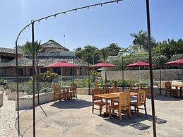 Ocean Cliff Hotel Negril Limited