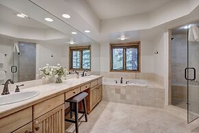 Luxury 4 Bed Pines Townhome Amongst The Peace And Quiet 4 Bedroom Town