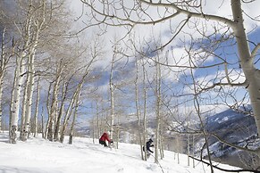 Luxury 4 Bed Pines Townhome Amongst The Peace And Quiet 4 Bedroom Town