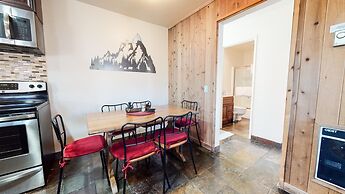 San Sierra 26 Pet-Friendly, Mountain Modern, Walk to The Village by Re