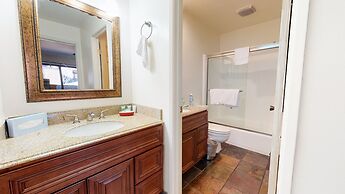 San Sierra 26 Pet-Friendly, Mountain Modern, Walk to The Village by Re