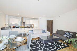 Modern Pet Friendly Apartment by MSS