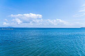 Oceanfront Villa Hale Kahakai