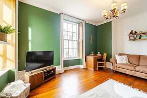 City Centre - 1 Bed - Sleeps 2 - Pet Friendly