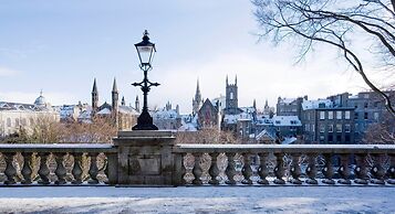 City Centre - 1 Bed - Sleeps 2 - Pet Friendly