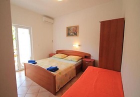 The Apartment is on the Ground Floor - 1 Entire Floor 110 m2