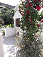 The Apartment is on the Ground Floor - 1 Entire Floor 110 m2