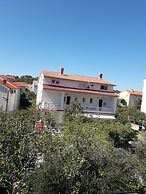 The Apartment is on the Ground Floor - 1 Entire Floor 110 m2