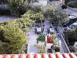 The Apartment is on the Ground Floor - 1 Entire Floor 110 m2