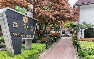 Sokcho White House